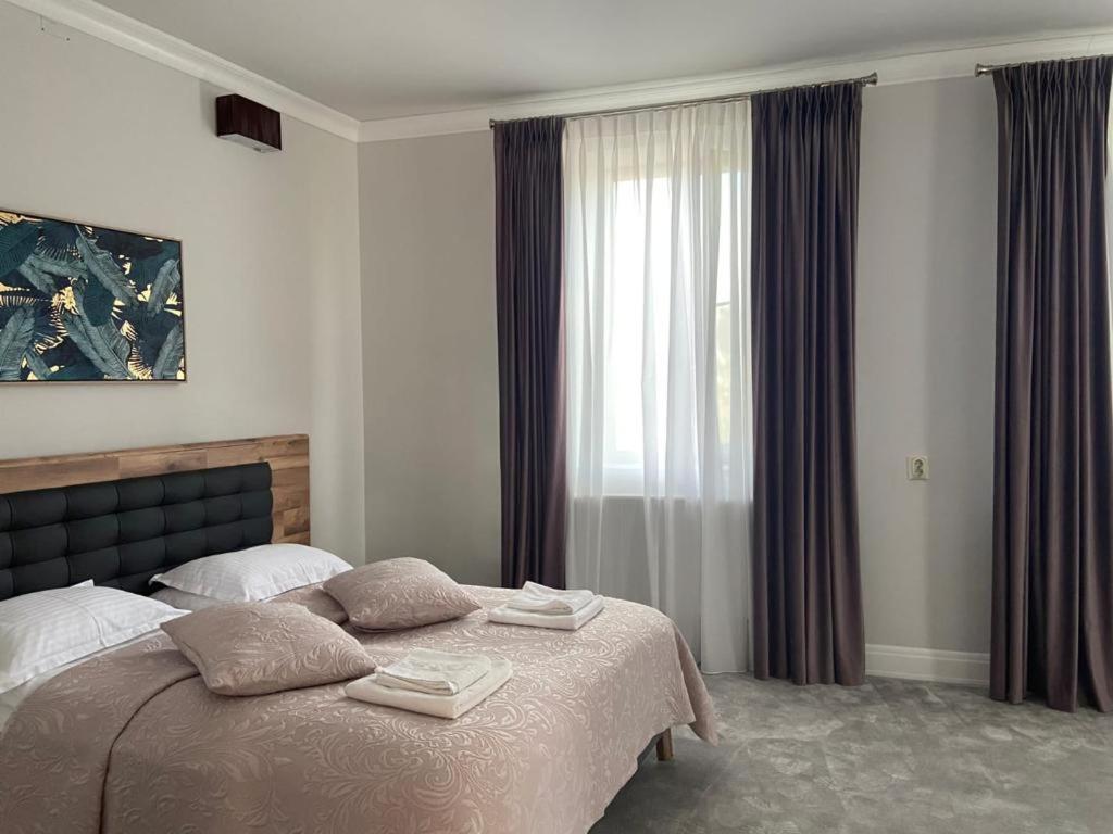 Maisonette 3*